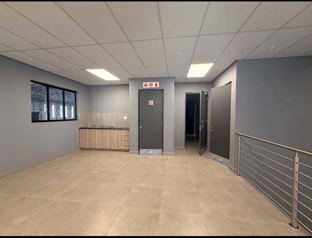 12,619M² WAREHOUSE TO LET IN WITFONTEIN